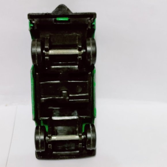 Vintage Tootsietoy Tootsie Ford Bronco XLS 4X4 Diecast 1/48 O Scale Green Bronco - Picture 6 of 6